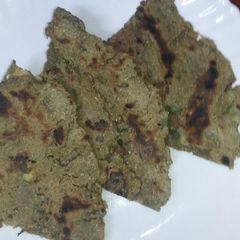 A picture of Masha Bajra roti.