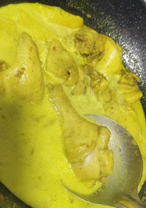 Gambar Ayam masak lemak cili api