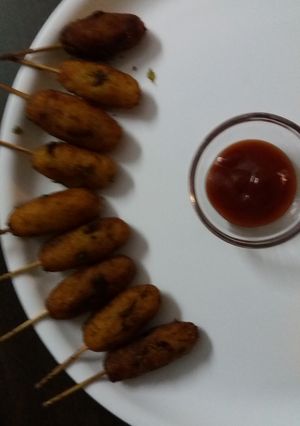A picture of Patato suji lolipop.