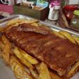 Ribs de Cerdo con Papas Rústicas
