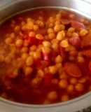 Garbanzos Guisados con Salchichas y Tomate🍅