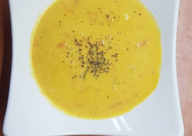 《宿舍料理》 懶人南瓜濃湯