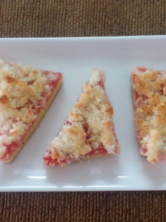 A picture of Coconut Cookie Slice with Jam.