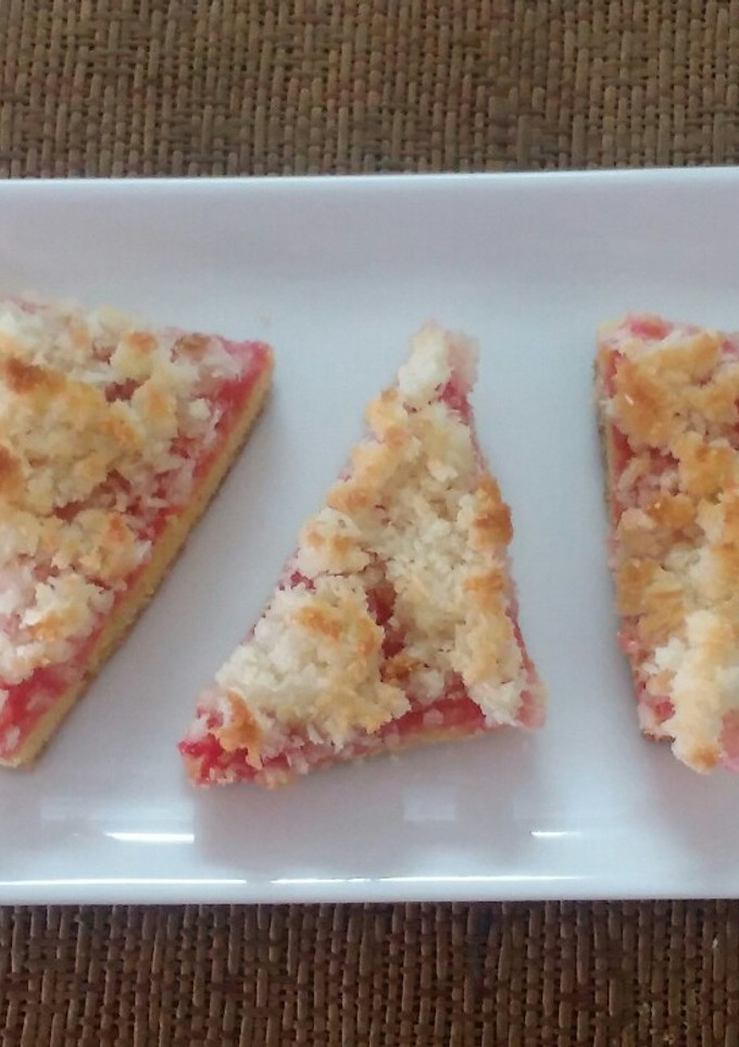 A picture of Coconut Cookie Slice with Jam.