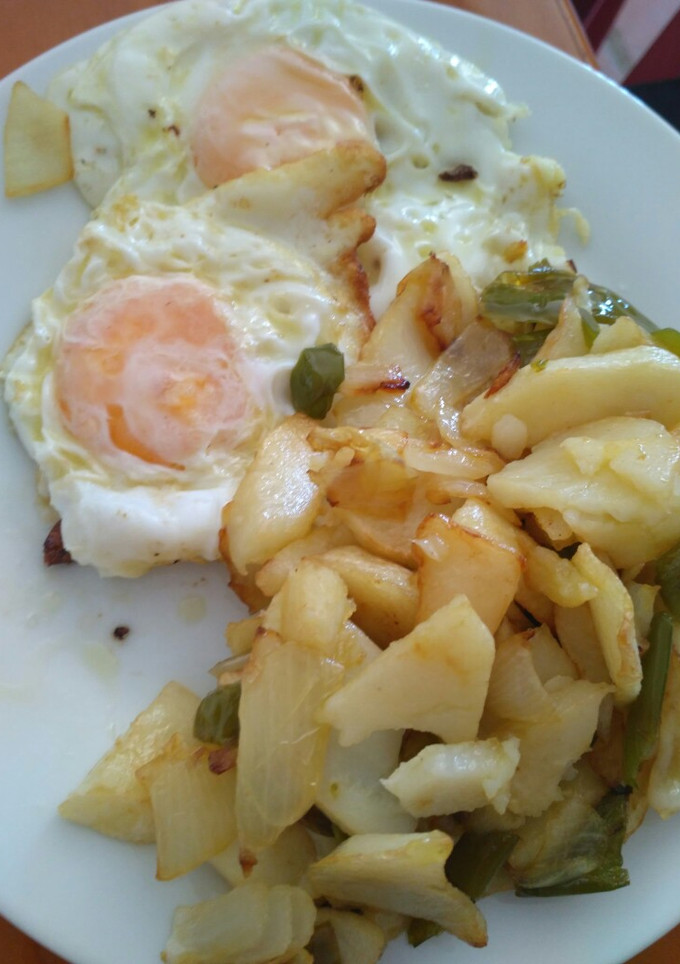 Una foto de Patatas a lo pobre