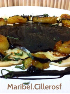 Una foto de Tortitas con plátano y chocolate