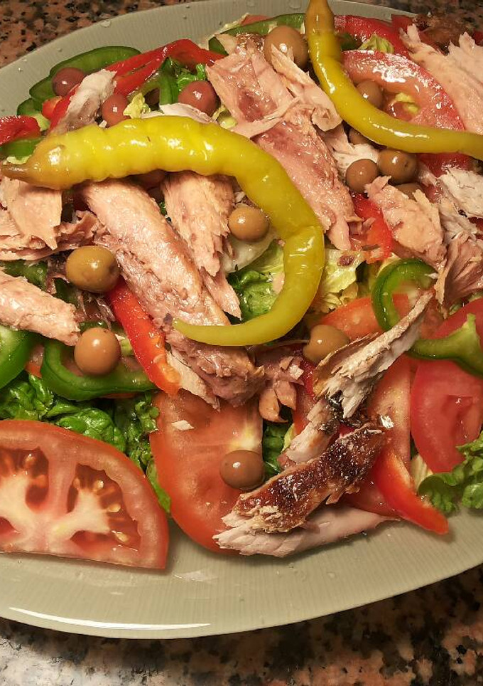 Una foto de Ensalada Cristóbal