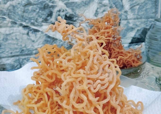 Snack Mie Kriyuk (Mie Kremes)