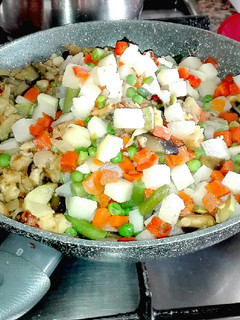 Una foto de Verdura ensaladilla con berenjenas y calabacín