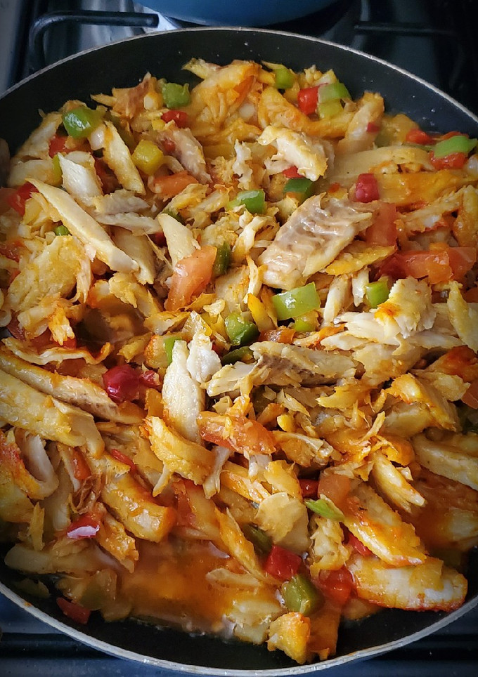 Una foto de Bacalao guisado con vegetales