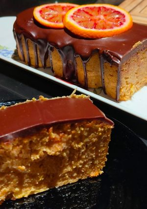 Une photo de Cake moelleux aux oranges sanguines et chocolat