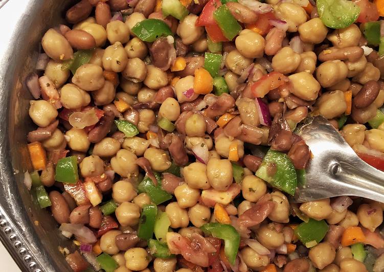 Easiest Way to Prepare Any-night-of-the-week Chickpeas and kidney beans salad