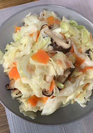 炒高麗菜 的食譜成品照片