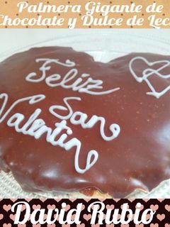 Una foto de Palmera gigante de chocolate y dulce de Leche