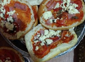 Una foto de Pizza con base de pan