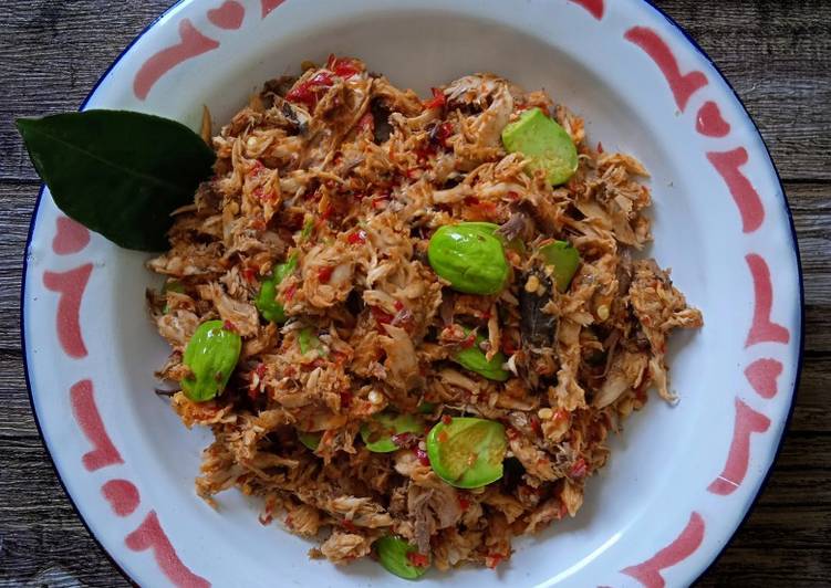 675. Tongkol Suwir Pedas