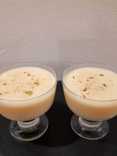 બનાના સ્મૂધી બાઉલ રેસીપી મુખ્ય ફોટો