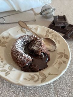 Foto di Tortino al cioccolato dal cuore morbido