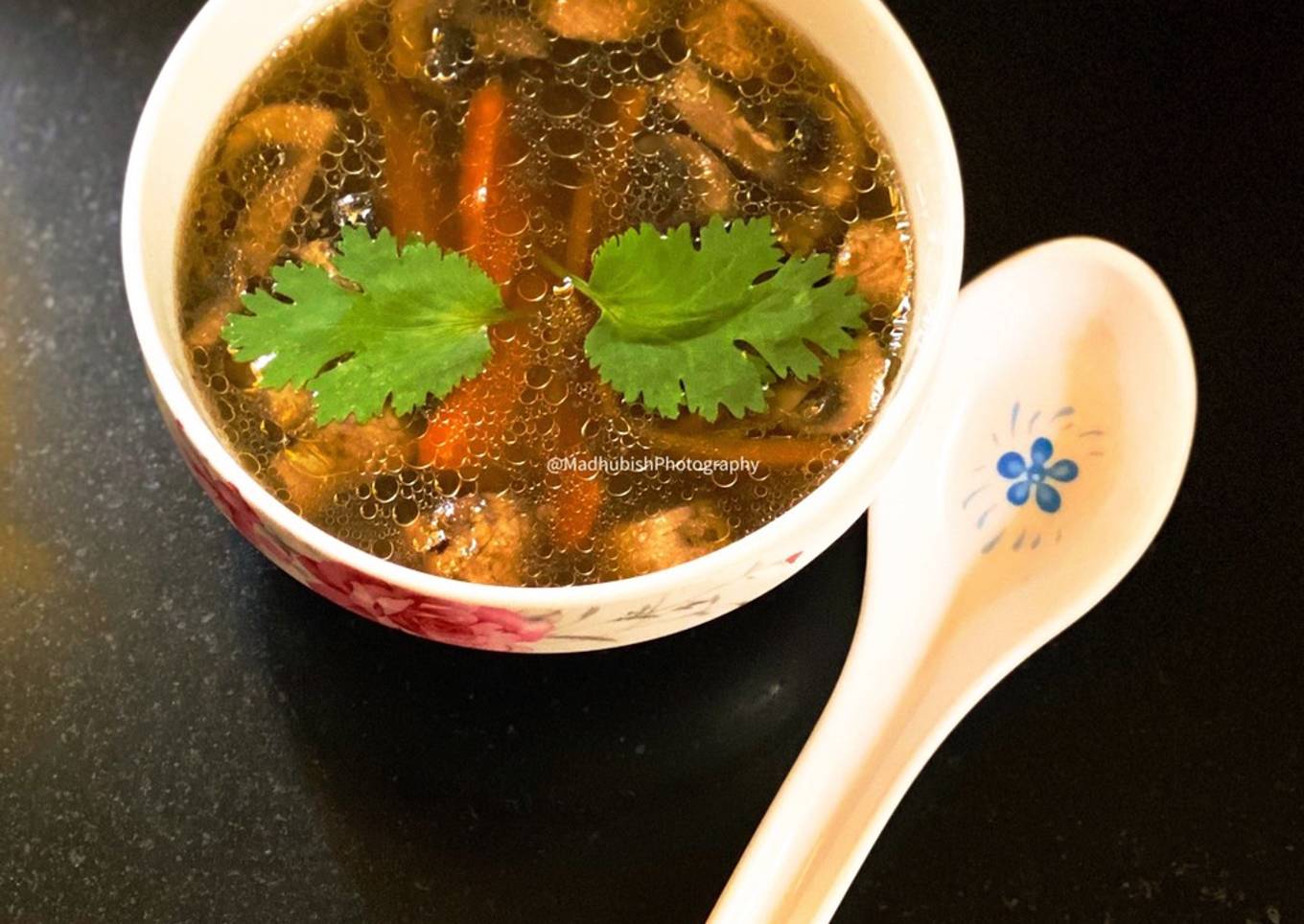 Hot and sour mushroom soup