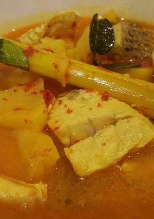 Foto resep Ikan kakap kuah nanas (Barramundi fish with pineapple soup)