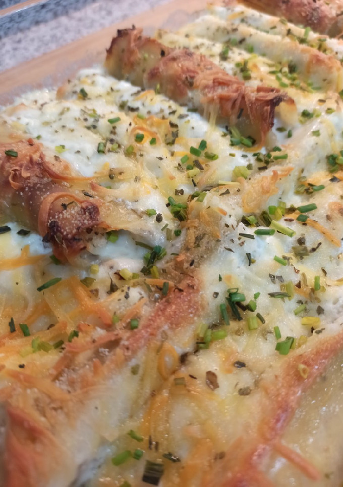 Una foto de Canelones rellenos de atún 🐟 y queso 🧀