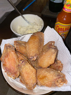 A picture of Ultimate EASY wings.