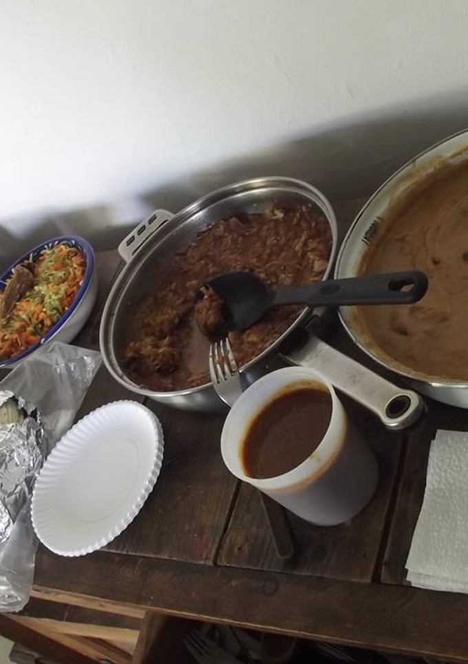 Una foto de Desayuno mexicano  ranchero de la huerta con verduras en vinagre
