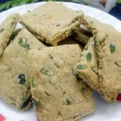 A picture of Dal and Moringa leaves short bread cookies.