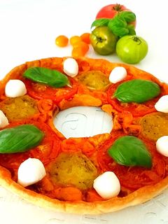 Une photo de Tarte d'été tomates mozzarella