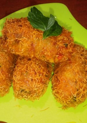 A picture of Indian Cheddar Cheese Croquettes.