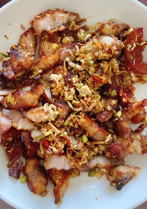 Hình của món Thịt chiên sả ớt.