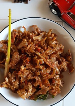 Foto resep Balado Ikan Asin Kapas (Teri Pedes ala Nasi Pedes)