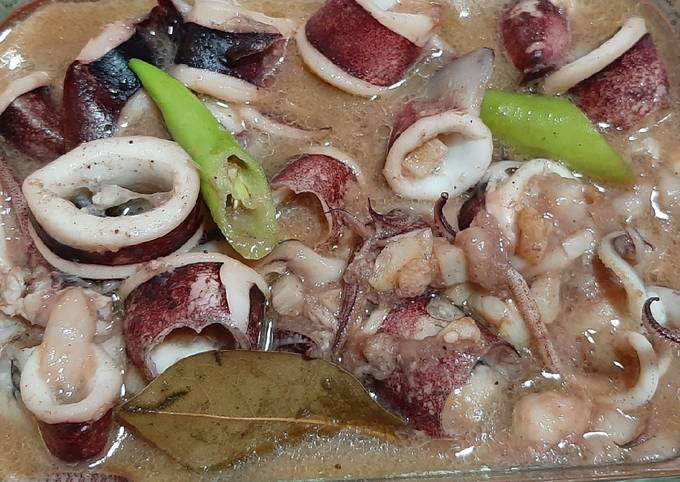 Squid in Garlic and Olive Oil Recipe by DEBBIE - Cookpad