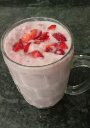 A picture of Strawberry milkshake.