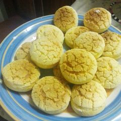A picture of Choux au craquelin.
