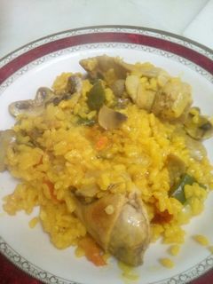 Una foto de Paella de conejo a mi manera