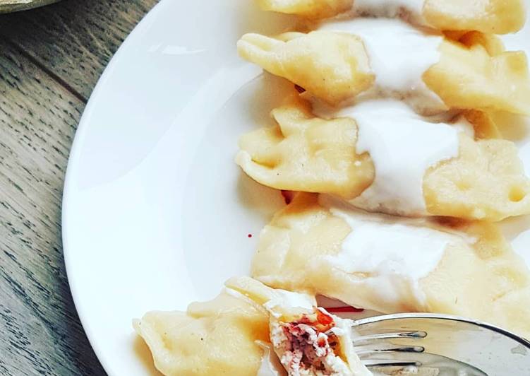 Вареники с творогом и клюквой