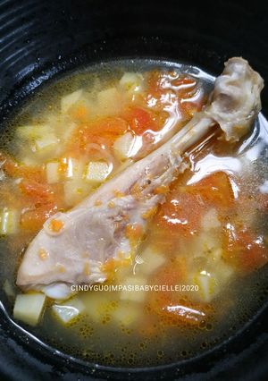 Foto resep 88. MPASI 13+ Sup Ayam Wortel Tomat Kentang anti GTM