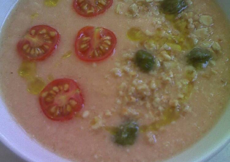 Crema fría de tomate y manzana