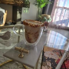 A picture of Mala "biscoff".