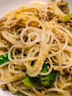 A picture of Pork noodles in 3-2-1 sauce.