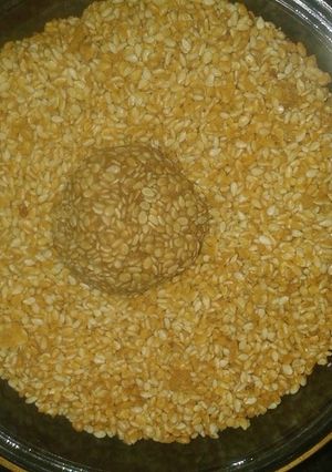 A picture of Sesame-Jaggery.