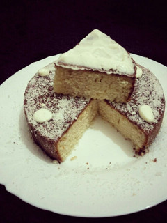A picture of Coconut semolina cake.