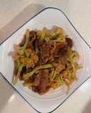 辣炒牛肉花椰菜