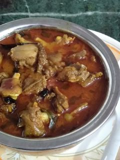 चिकन करी(chicken curry recipe in Hindi) रेसिपी मुख्य फोटो