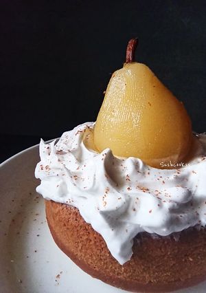 A picture of POACHED PEAR and GINGER BREAD.
