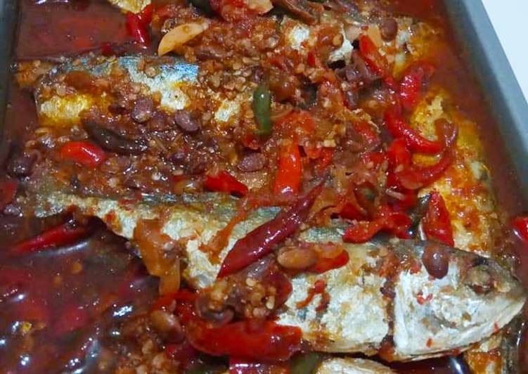 Tauco Pedas Manis Ikan Rebus