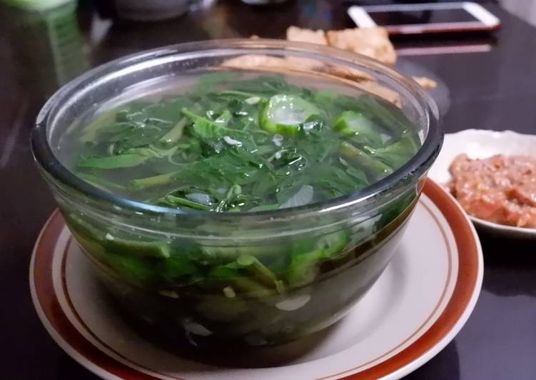 Cara Membuat saat makan malamBayam, Gambas, Kacang Panjang Bening Segar