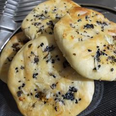 A picture of Stuffed Cheese Kulcha.