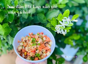 Hình của món Nui đậu hà lan xào tỏi mix cá hồi.